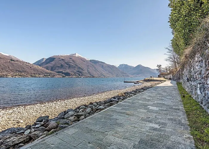 Riviera شقة كريميا